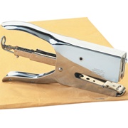 Hand Staplers & Staples